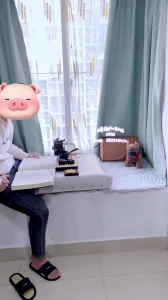 [原创] 【小野猫】闺蜜换上女仆装,套上丝袜服侍老公看书,即兴表演.激情四射~